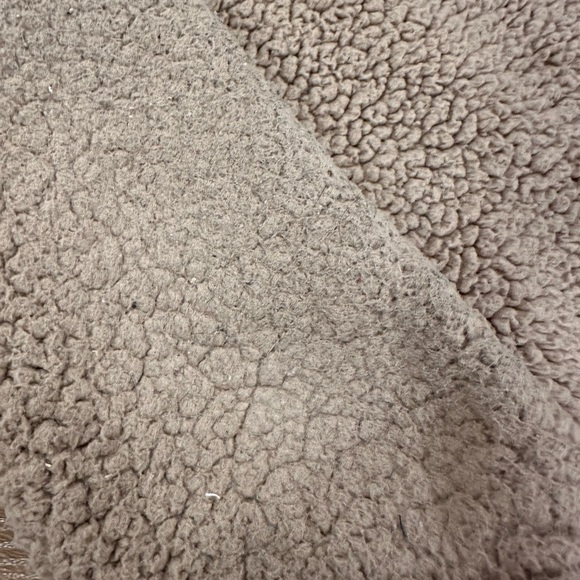 Abercrombie and Fitch Cozy Full Zip Sherpa Teddy Jacket Size XS - Picture 6 of 6